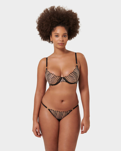 Set: Goya Black/Sheer