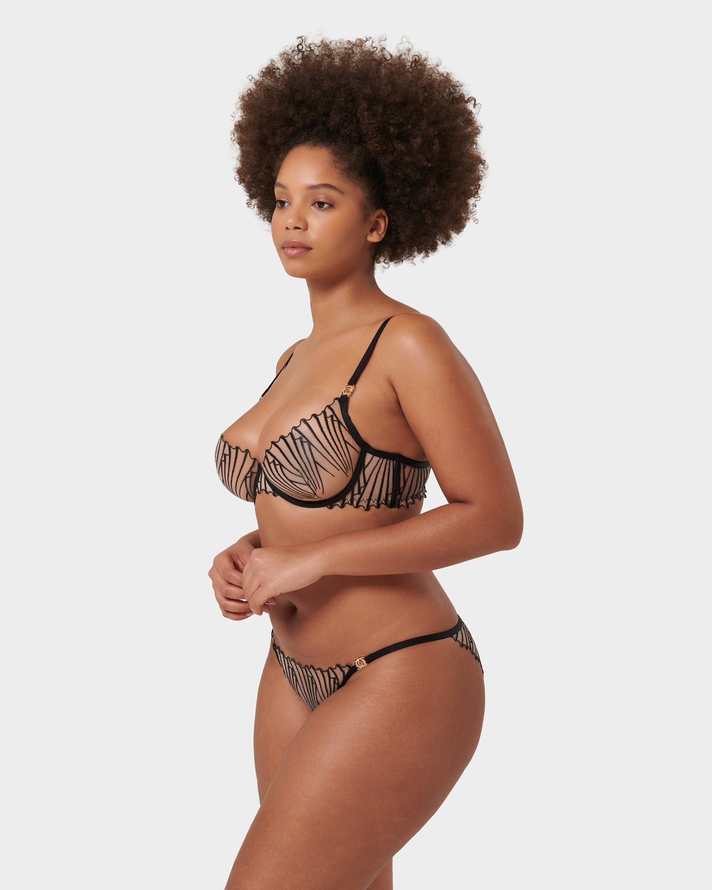 Set: Goya Black/Sheer