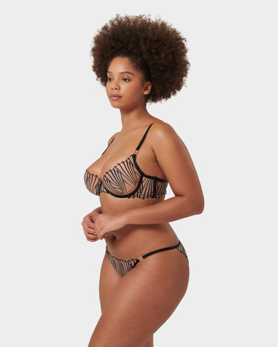 Set: Goya Black/Sheer