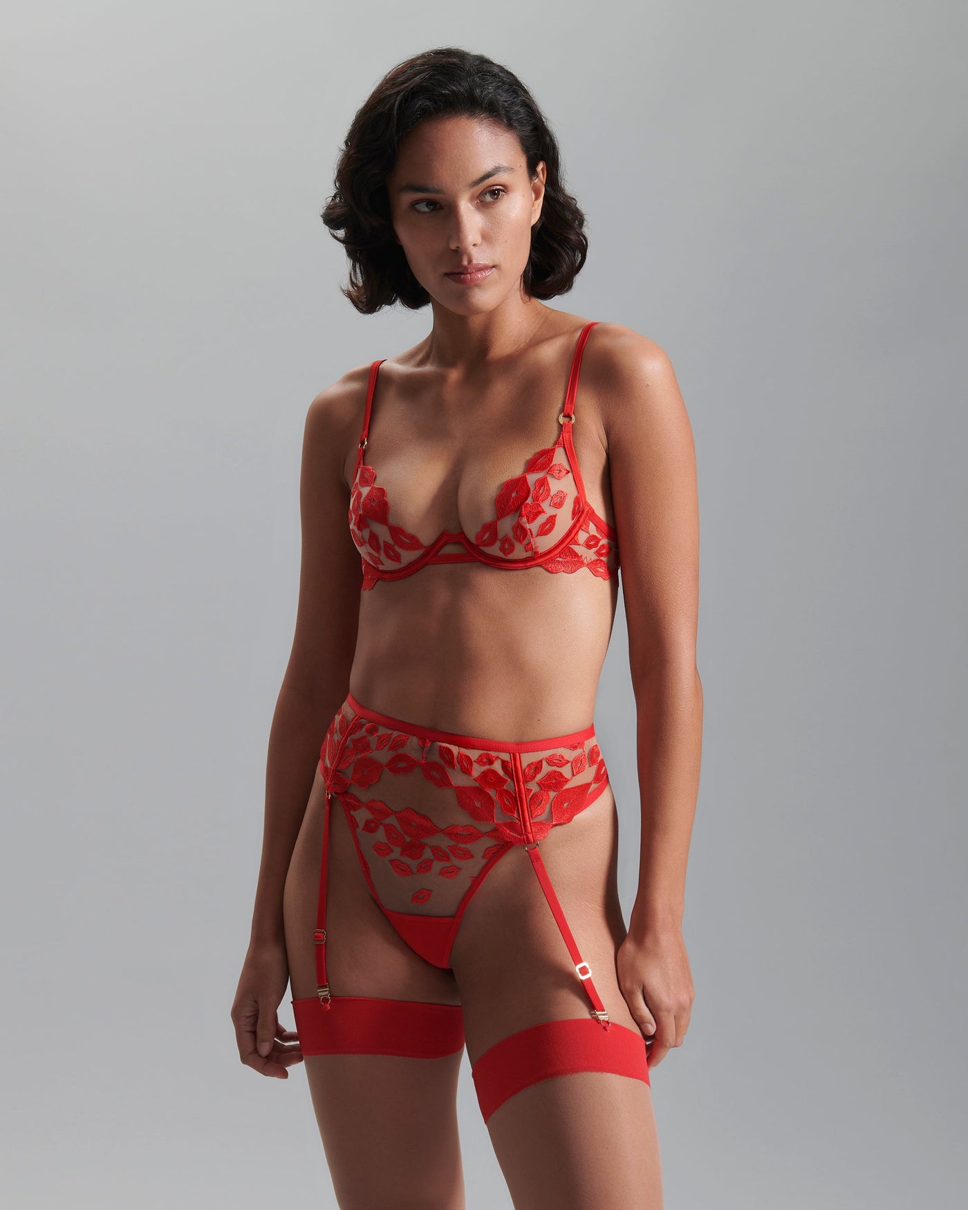 Set: Marian Red/Sheer